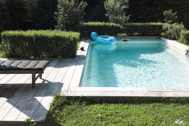 swimming pool renovation