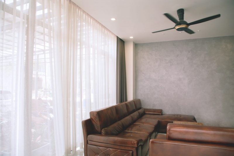 economically keep your home cool with a ceiling fan